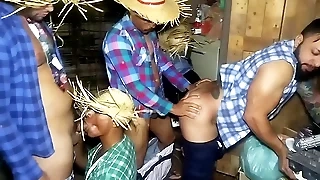 Festa junina com muita safadeza
