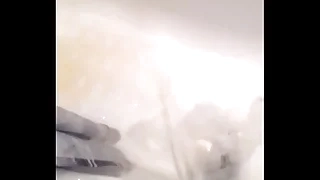 Pissing piss wash