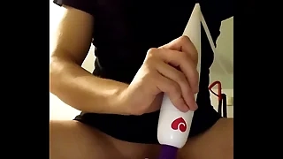 Slowly Causing Yourself to Orgasm All round Magic Wand