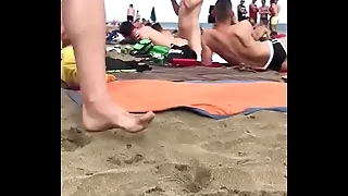 Foda na praia de nudismo gay