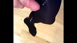 Hot cum encompassing over girlfriends blackguardly pantyhose